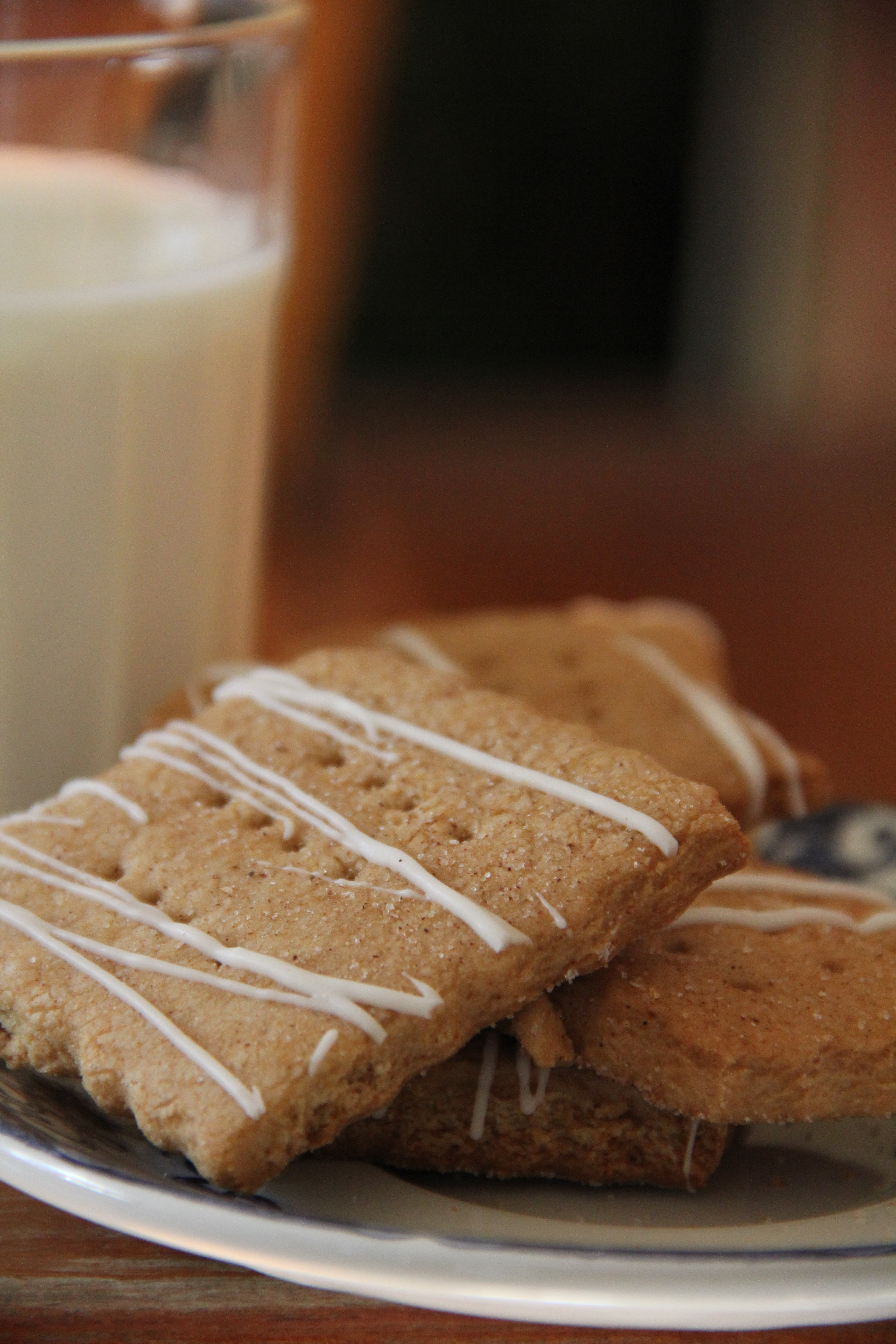 Yummo! Graham Crackers are not just for little kids.